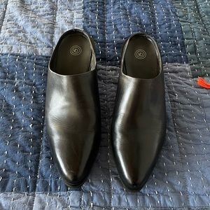 Black Mule Clogs from Urban Outfitters sz 8
